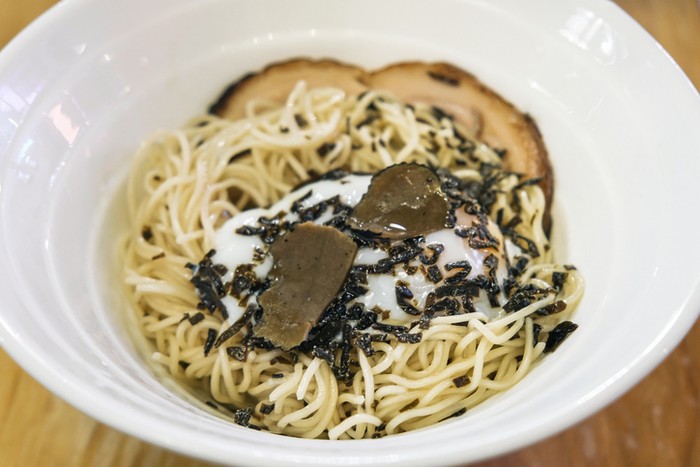 Ramen truffle