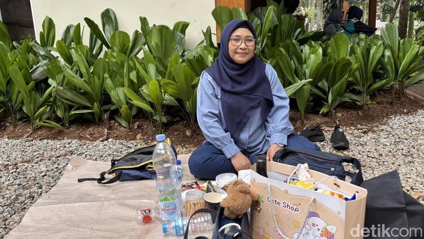 Taman Bendera Pusaka menjadi salah satu destinasi rekreasi yang ramai dikunjungi warga selama periode libur lebaran tahun ini. (Rachma Indira/detikcom)