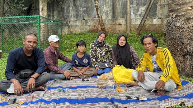Taman Bendera Pusaka menjadi salah satu destinasi rekreasi yang ramai dikunjungi warga selama periode libur lebaran tahun ini. (Rachma Indira/detikcom)