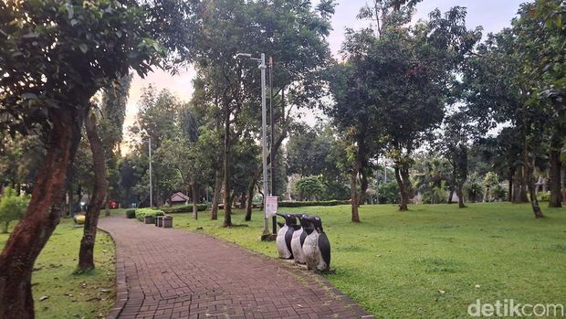 Taman Cempaka di Cipayung, Jakarta Timur Taman Cempaka di Cipayung, Jakarta Timur
