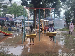 Nostalgia! Pabrik Woody Super Ice Cream Depok Buka Lagi