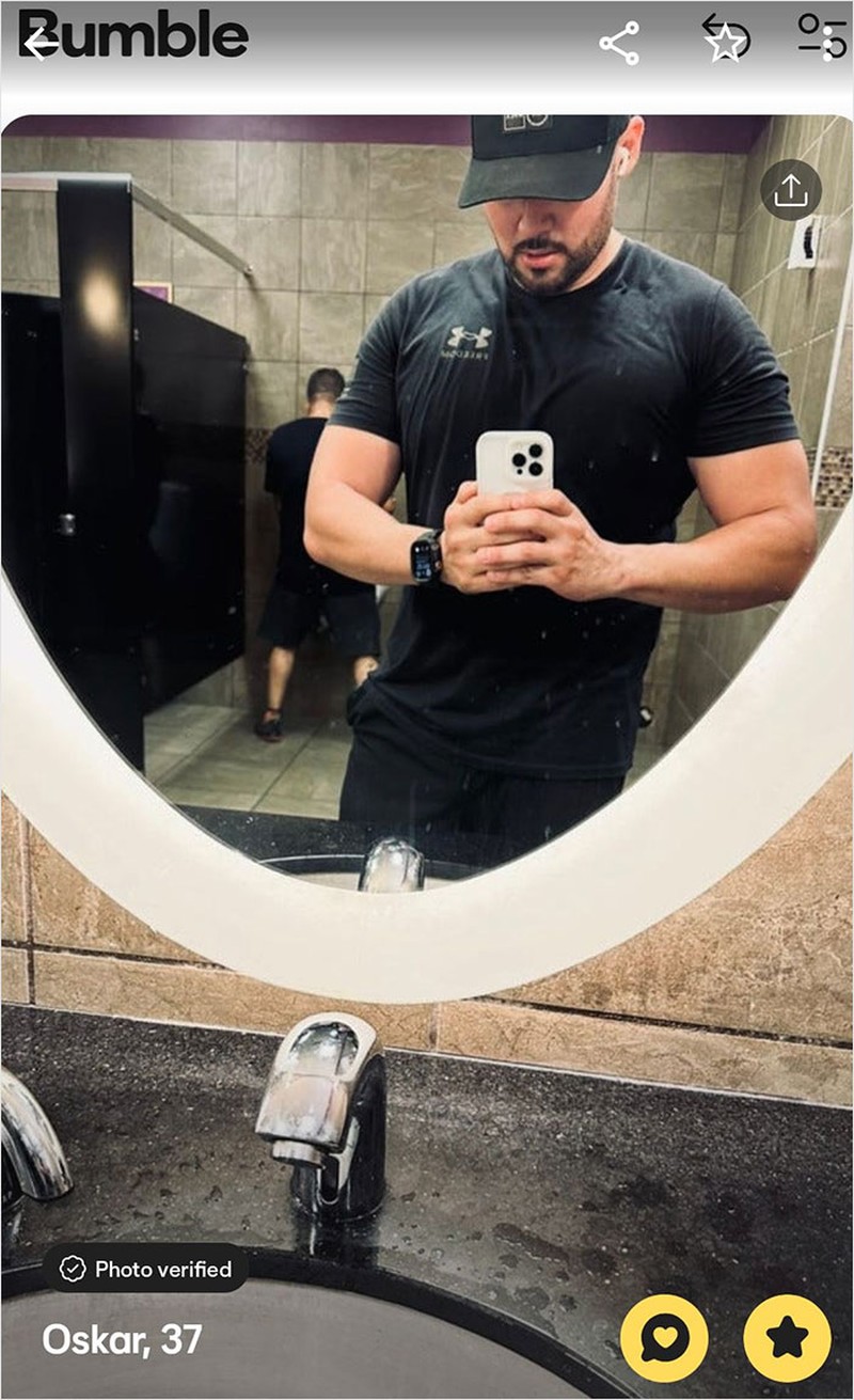 Kalau daftar aplikasi kencan, selain kamu single, pastikan juga kamu buat bio dan profil yang meyakinkan. Jangan cringe kayak begini ya, detikers.