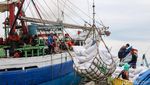 Usai Lebaran, Aktivitas Bongkar Muat Sunda Kelapa Mulai Bergerak