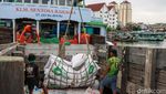 Usai Lebaran, Aktivitas Bongkar Muat Sunda Kelapa Mulai Bergerak