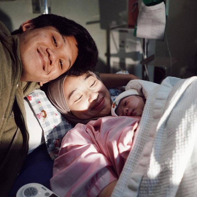 Ansellma Putri Melahirkan Anak Pertama, Nikmati Proses Persalinan