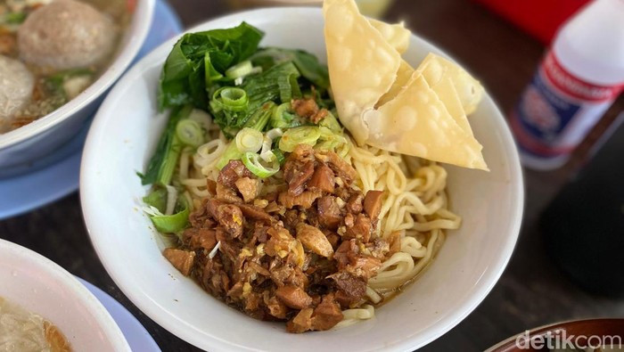 Resep Mie Ayam Wonogiri Topping Ayam Bumbu Kecap yang Dijamin Nikmat
