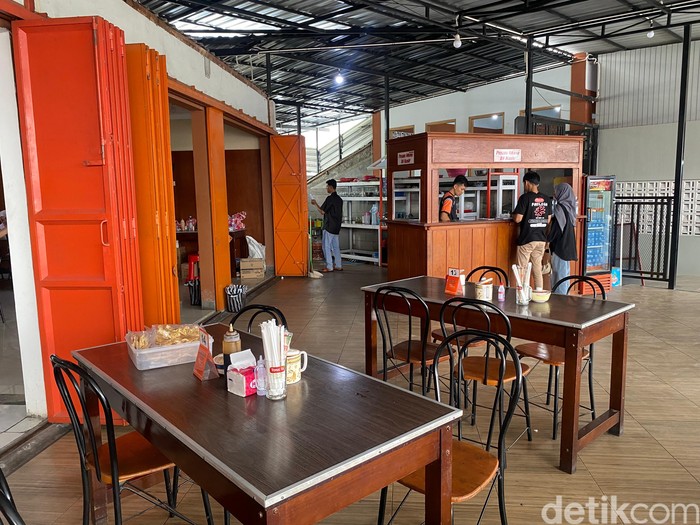 Bakso Raksasa, bakso legendaris di Wonogiri, Jawa Tengah