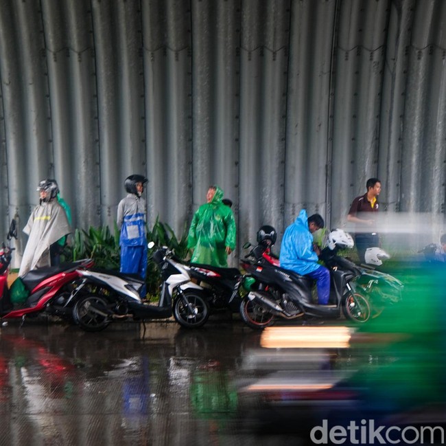 BMKG Prediksi Potensi Cuaca Ekstrem di RI hingga 1 April 2026