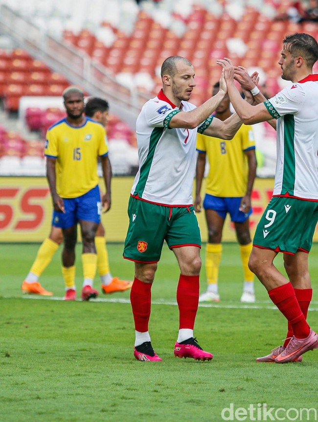 Bulgaria Pesta Gol, Kepulauan Solomon Tumbang 10-2