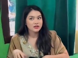 Gaya Davina Karamoy saat Pulkam Lebaran Viral, Duduk Lesehan Sambil Bagi THR