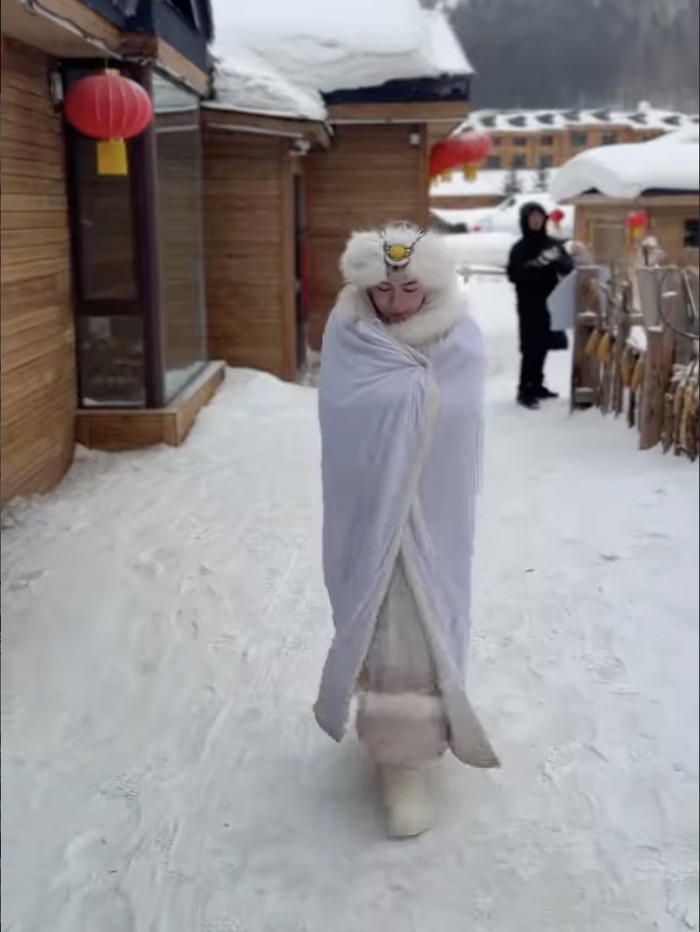 Realita di Balik Foto Felicya Angelista Bak Putri Dracin