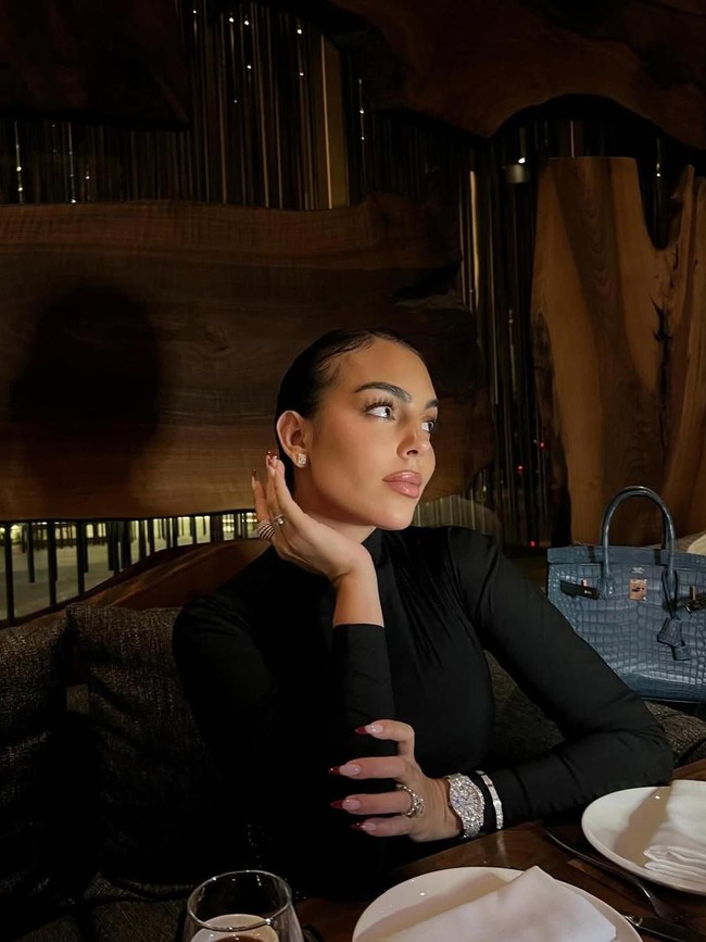 8 Jam Mewah Georgina Rodriguez, Pacar Ronaldo, Setara Rumah Miliaran