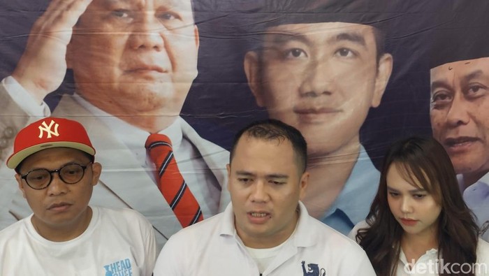 Hendrik Irawan (tengah), pria yang viral joget cuan MBG