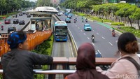 Program ini juga bertujuan mendorong masyarakat memanfaatkan layanan digital dalam transportasi perkotaan.
