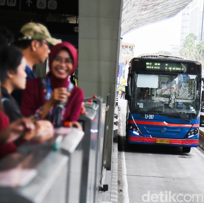 HUT Transjakarta, Tarif Hanya Rp12 Hari Ini