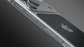 Tak hanya itu, bingkai perangkat juga dihiasi tanda tangan Steve Jobs serta ukiran “50 Anniversary Edition”. Setiap unit dilengkapi sertifikat keaslian untuk memastikan bahwa fragmen kain yang digunakan benar-benar autentik. Selain itu ada Apple 50 pada frame. Foto: Caviar