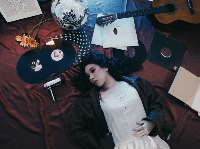 Joanna Andrea kembali dengan lagu baru Tenanglah, sebuah pelukan hangat bagi yang terpuruk. Lagu ini mengingatkan untuk tetap bertahan dan tidak menyerah.