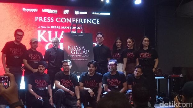 Para cast film horor Kuasa Gelap (2026).