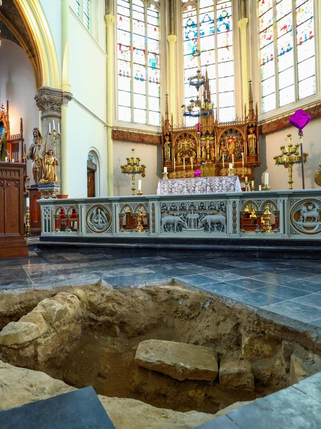 Misteri Kerangka di Gereja Belanda, Diduga Musketeer DArtagnan