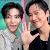 Momen yang dinantikan penggemar drama Korea dan KPop terjadi. Aktor Namgoong Min akhirnya bertemu dengan ‘kembarannya’ Na Jaemin, personel grup KPop NCT DREAM. Foto: dok. X
