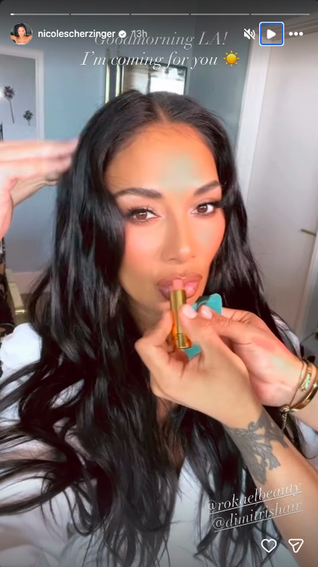 Sebelumnya banyak orang terkejut dengan kedekatan Lewis dan Kim. Setelah melihat penampilan terbaru Nicole, netizen menyadari kemiripan antara Kim dengan mantan pacarnya. Foto: Instagram @nicolescherzinger