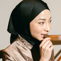 Kini tampil lebih tertutup, Nikita Willy banjir pujian. Banyak yang turut mendoakan agar Nikita bisa terus tampil dengan kenakan hijab. Foto: Instagram/@nikitawillyofficial94