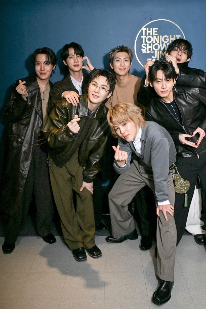 Penampilan BTS di acara The Tonight Show Starring Jimmy Fallon.