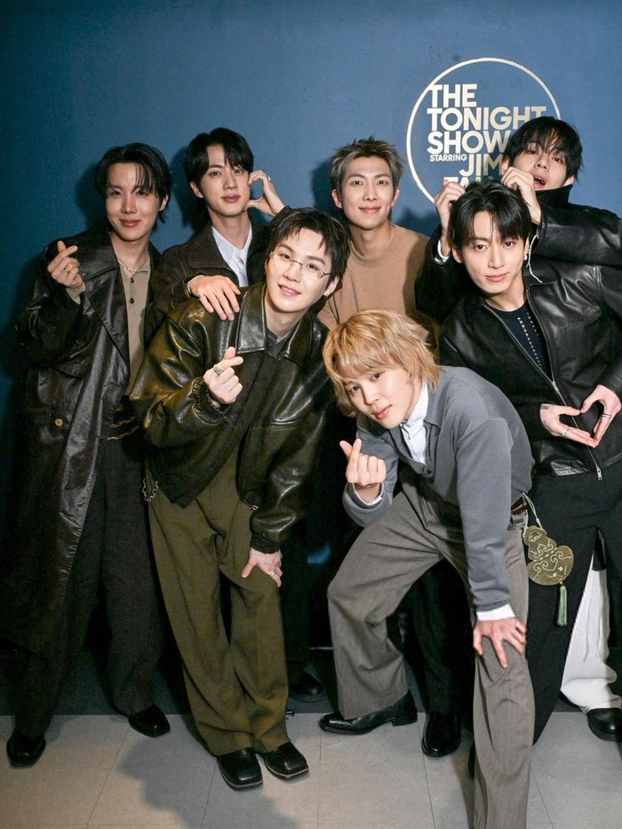 Penampilan BTS di acara The Tonight Show Starring Jimmy Fallon.