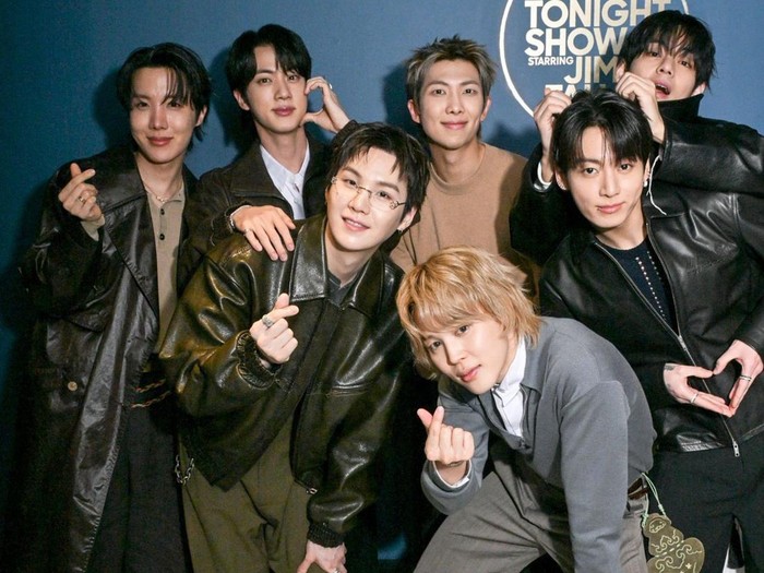 Penampilan BTS di acara The Tonight Show Starring Jimmy Fallon.