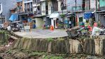 Penurunan Tanah Picu Jalan Amblas di Kayu Mas Utara Pulogadung