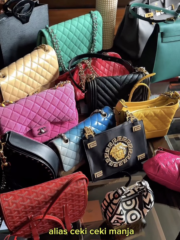 Koleksa mahal penyanyi Sania.