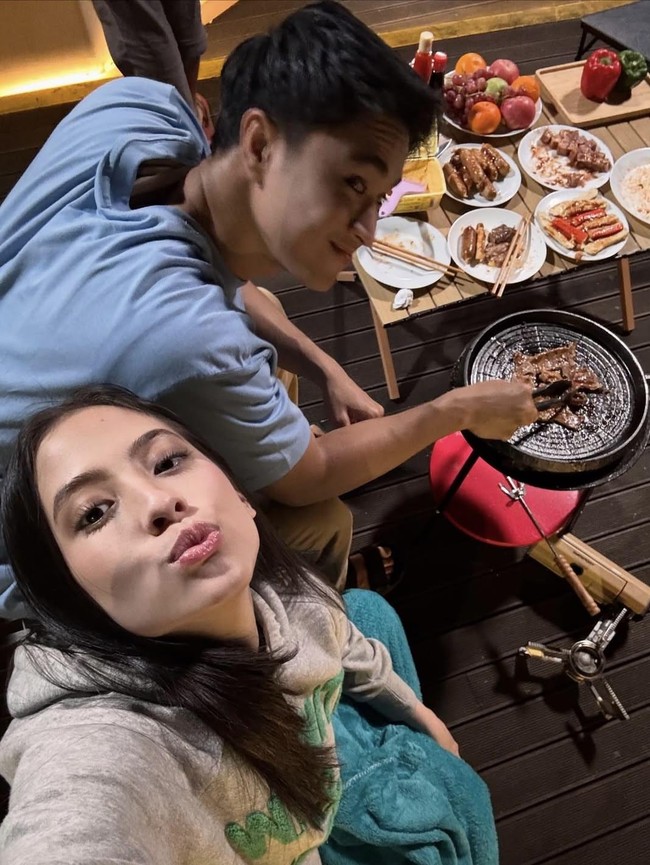 Potret Adhisty Zara Saat Kulineran Enak dan Seru Sambil Promosi Film