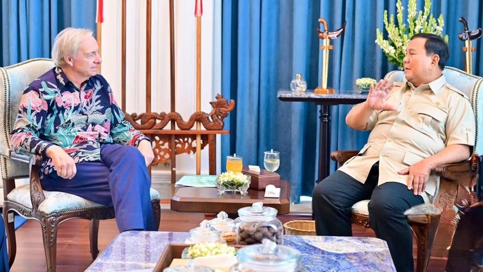 Presiden Prabowo Subianto menerima investor Amerika Serikat (AS) Ray Dalio di Istana Kepresidenan, Jakarta. (dok. IG Setkab)