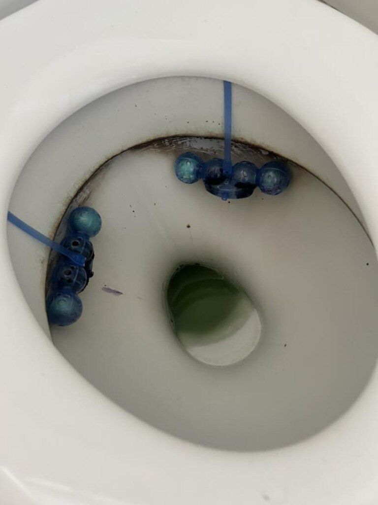 Sewa rumah mahal tapi dalamnya bak kapal pecah