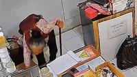 Ramai Sorotan Nenek Bertongkat Mencuri di Depok hingga Jaktim