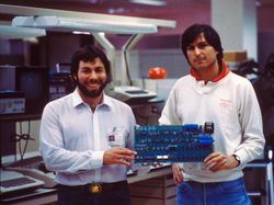 Apple Genap 50 Tahun, Ini 15 Inovasi yang Mengubah Dunia