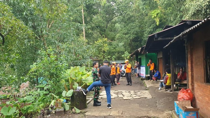 Suasana basecamp Cetho, di Kecamatan Jenawi, Kabupaten Karanganyar, Jumat (27/3/2026).