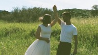 Taylor Lautner dan istrinya diketahui menikah pada 2022. Selamat ya, kalian! Foto: dok instagram Taylor Lautner