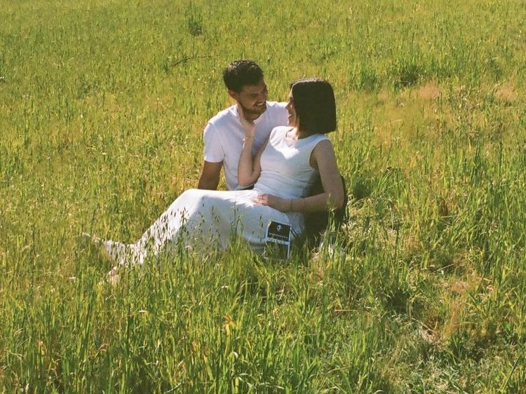 Congrats! Istri Taylor Lautner Umumkan Hamil Anak Pertama