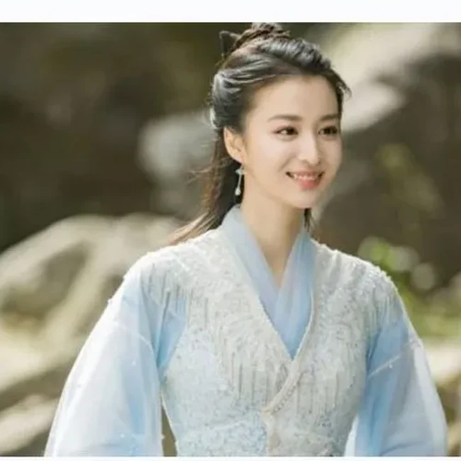 8 Aktris China Tercantik Tanpa Makeup, Pesona Alami Wang Churan Jadi Sorotan