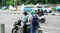  Rencana tersebut diperkirakan akan berdampak pada penurunan permintaan layanan ojek online, khususnya pada sektor angkutan penumpang.
