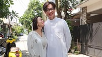 Wika Salim kemudian mendapat nasihat dari Mamah Dedeh terkait persoalan salat kekasihnya. Ia pun bakal menyampaikan ke Max Adam. (Foto: dok Instagram wikasalim)