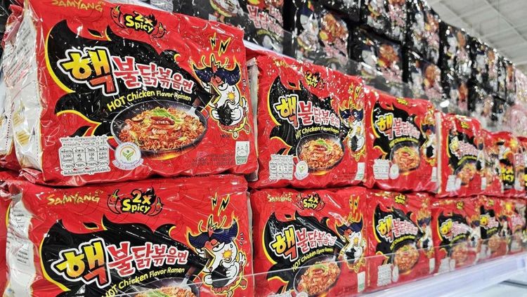 10 Makanan Ini Peredarannya Dilarang di Dunia, Ada Mie Instan hingga Jeli!