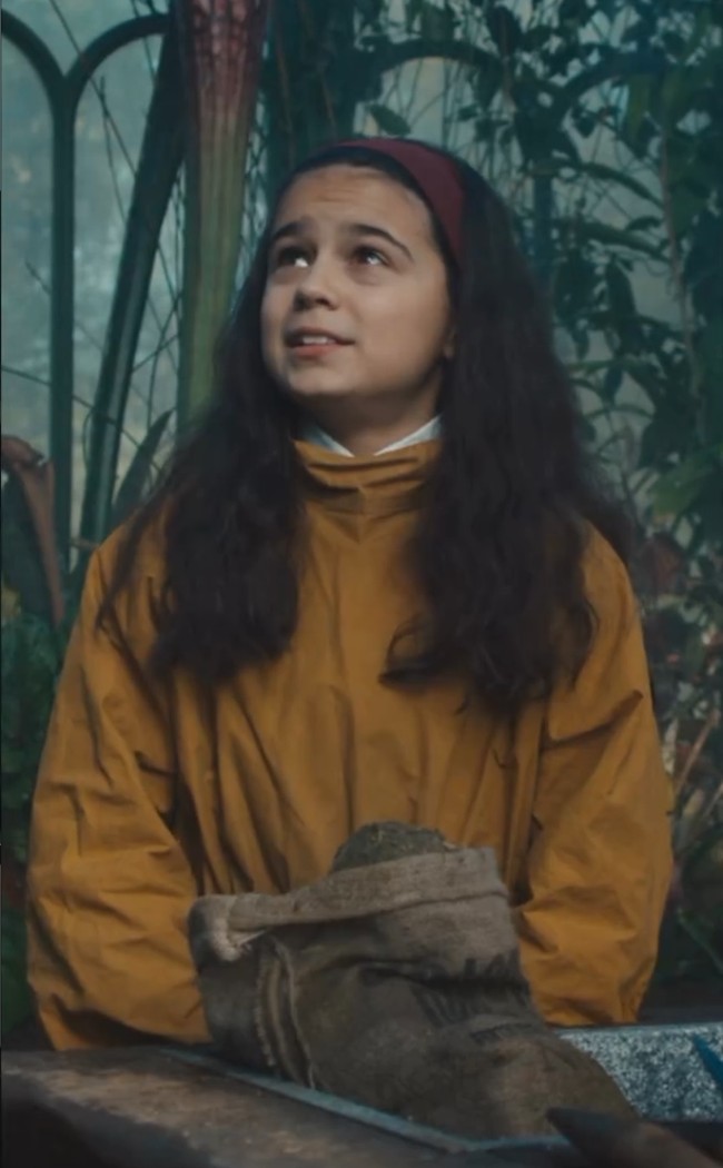 Gadis 11 tahun ini terpilih dari ribuan aktris muda yang mengikuti audisi untuk peran Hermione. Audisi tersebut mencari anak-anak berusia antara sembilan dan 11 tahun asal Inggris atau Irlandia. Foto: Instagram/@arabellastantonofficial