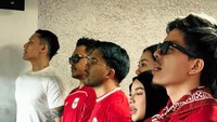 Ganindra Bimo juga turut serta menyaksikan langsung pertandingan itu. Foto: dok instagram Atta Halilintar