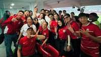 Donna Agnesia dan Darius juga ikut menyaksikan langsung. Foto: dok instagram Atta Halilintar