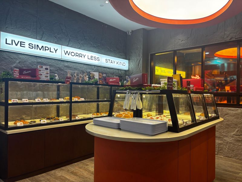 Beam Unknwn: Kafe Salt Bread Viral Akhirnya Buka di Jaksel!