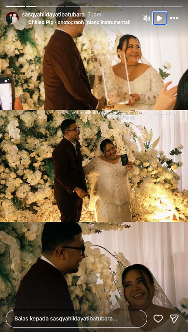 Saat akad, pemilk nama lengkap Gita Anggita Butar Butar ini memakai gaun kebaya putih yang dilengkapi dengan kerudung berhias bordir dan sejumlah perhiasan. Foto: Instagram