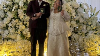 Potret Pernikahan Gita Bhebhita 'Agak Laen 2', Cantik dengan Gaun Kebaya