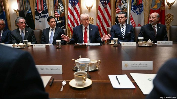 Trump menilai, mungkin sudah terlalu terlambat untuk mencapai kesepakatan dengan Iran (Jim Watson/AFP)